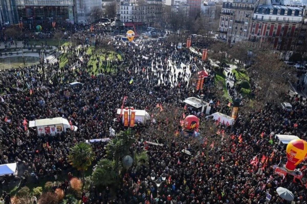 Parisdə iğtişaşlar: Polis gözyaşardıcı qazdan istifadə edib – FOTO/VİDEO